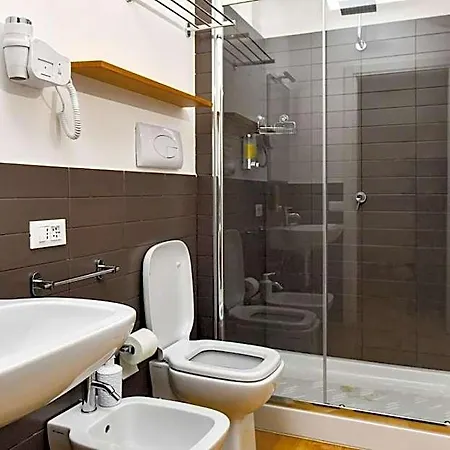 Frühstückspension Ballarooms Centro 4*